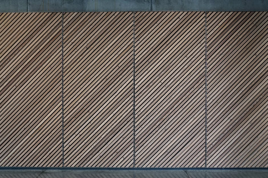 Rustige tuin met houtwolgeluidsabsorptiepanelen.